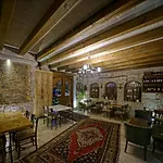 Homestay Risus Cave