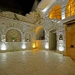 Homestay Risus Cave