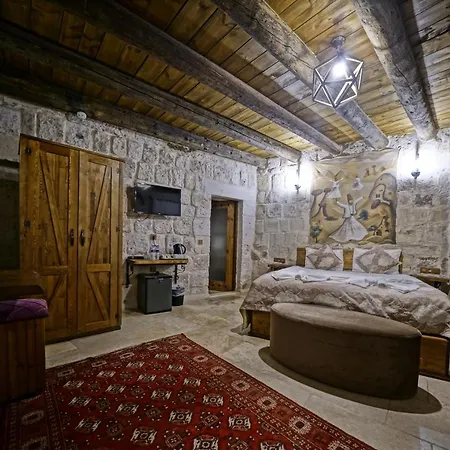 Risus Cave 2*