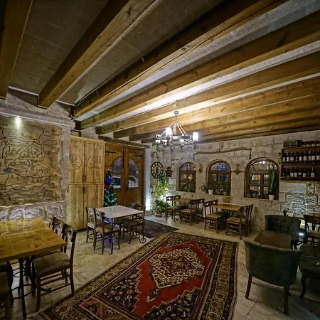 Hotel Risus Cave