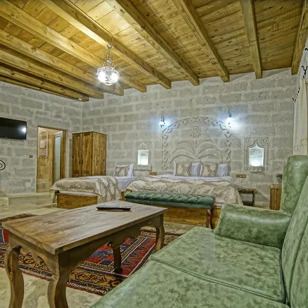 Hotel Risus Cave