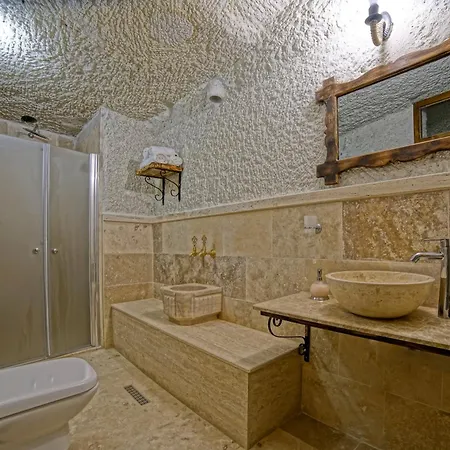 Hotel Risus Cave 2*