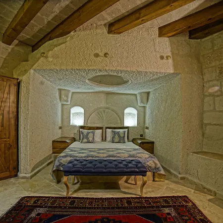 Risus Cave Homestay Goreme