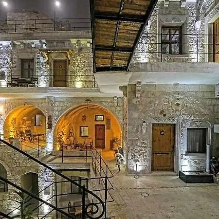 Risus Cave Гьореме