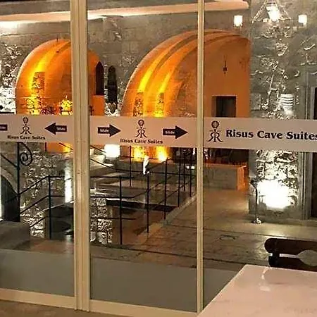 Quarto em Acomodações Particulares Risus Cave *