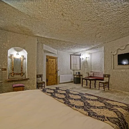 Risus Cave Homestay