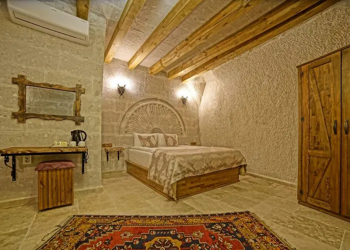 Risus Cave Homestay Goreme
