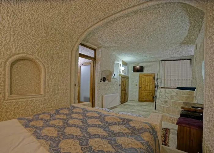 Risus Cave Homestay Goreme