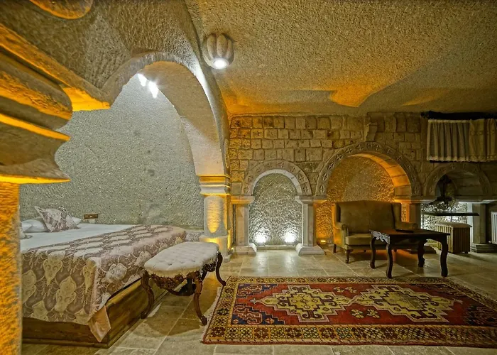 Risus Cave Homestay *